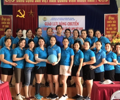 Ngày 19/10/2022 CĐ trường THCS Hùng An tổ chức gao lưu bóng chuyền kỉ niệm 92 năm ngày thành lập hội LHPNVN 20/10